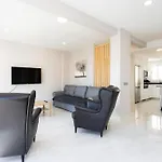 Home2book Spacious Harbour Views, Cruz * 산타크루스데 테네리페