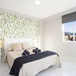 Home2book Spacious Harbour Views, Cruz 아파트 산타크루스데 테네리페