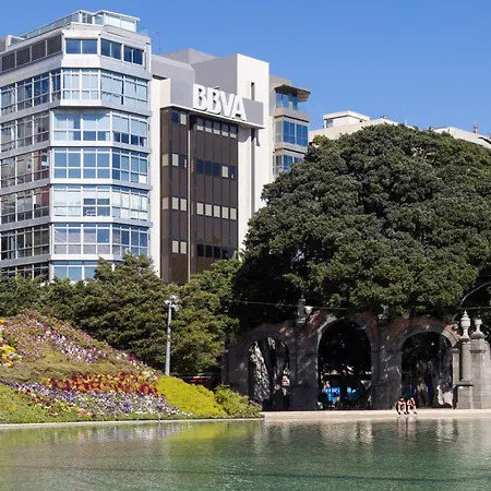 Home2book Spacious Harbour Views, Cruz アパート