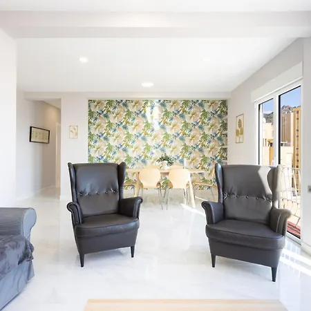 Home2book Spacious Harbour Views, Cruz Apartament