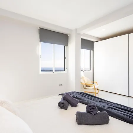 شقة Home2book Spacious Harbour Views, Cruz *
